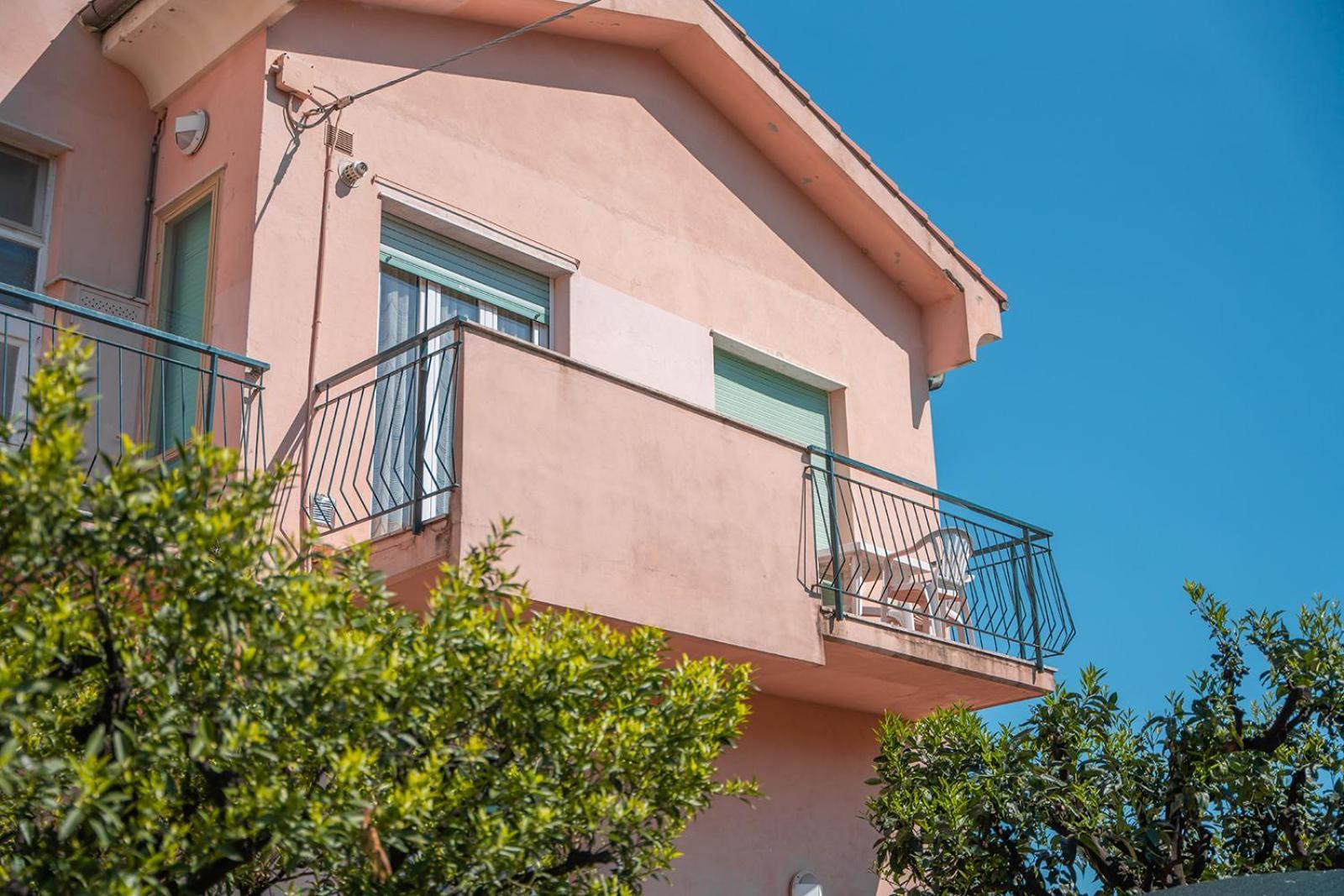 Casa Vacanze Ferrando Daire Pietra Ligure Dış mekan fotoğraf